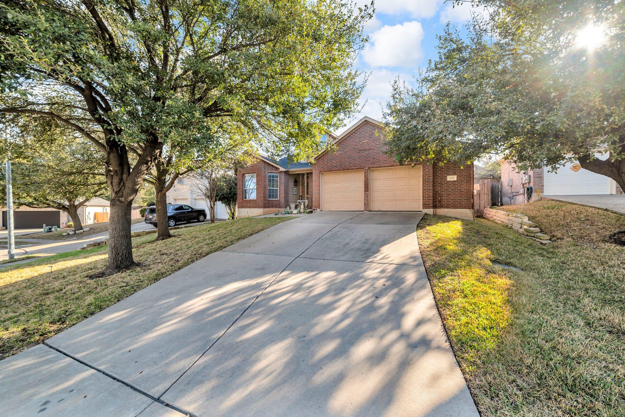 2157 Paradise Ridge Dr, Round Rock, TX 78665