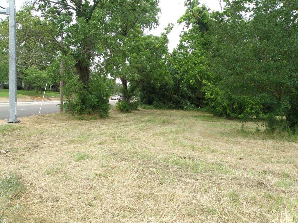 409 E Palestine Ave, Palestine, TX 75801