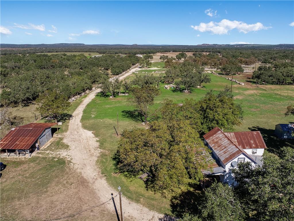 788 Clarence Jacoby Rd, Fredericksburg, TX 78624