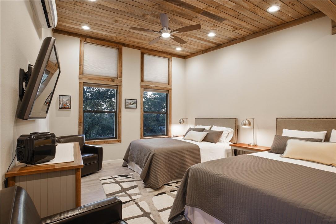 3358 Drapers Cv, Lago Vista, TX 78645