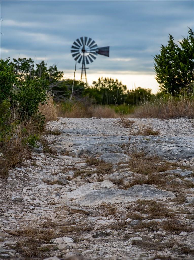 000 Leona Ranch Road, Brackettville, TX 78832