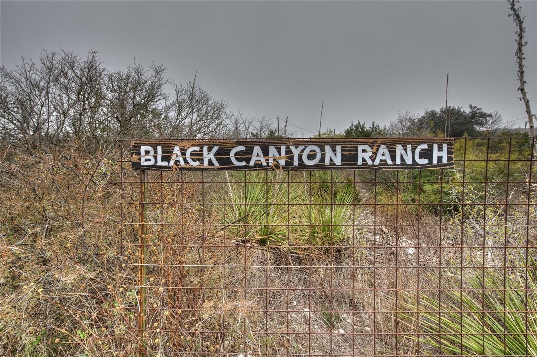 000 Leona Ranch Road, Brackettville, TX 78832
