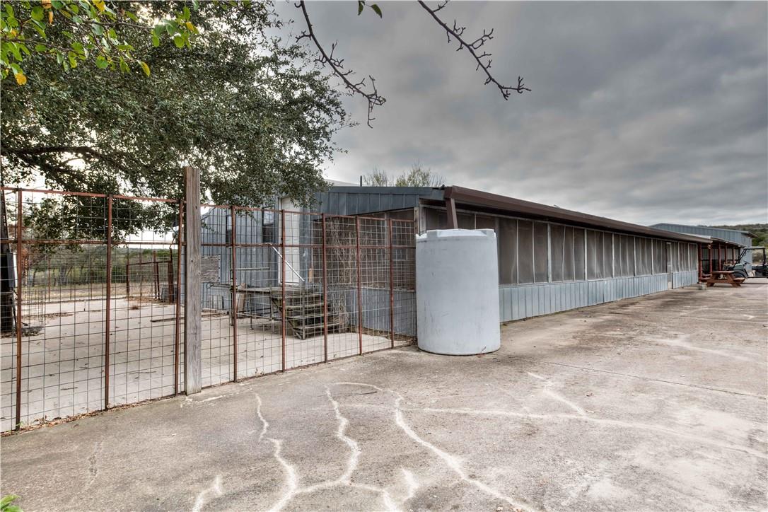 000 Leona Ranch Road, Brackettville, TX 78832