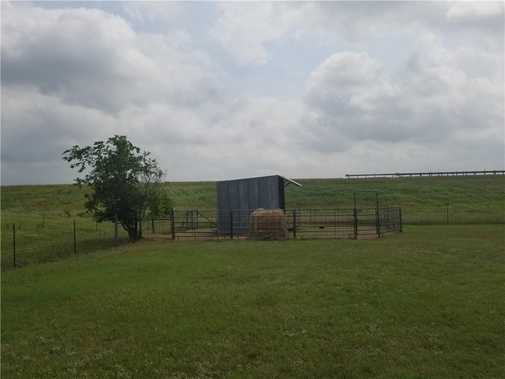 1355 County Road 105 Rd, Hutto, TX 78634