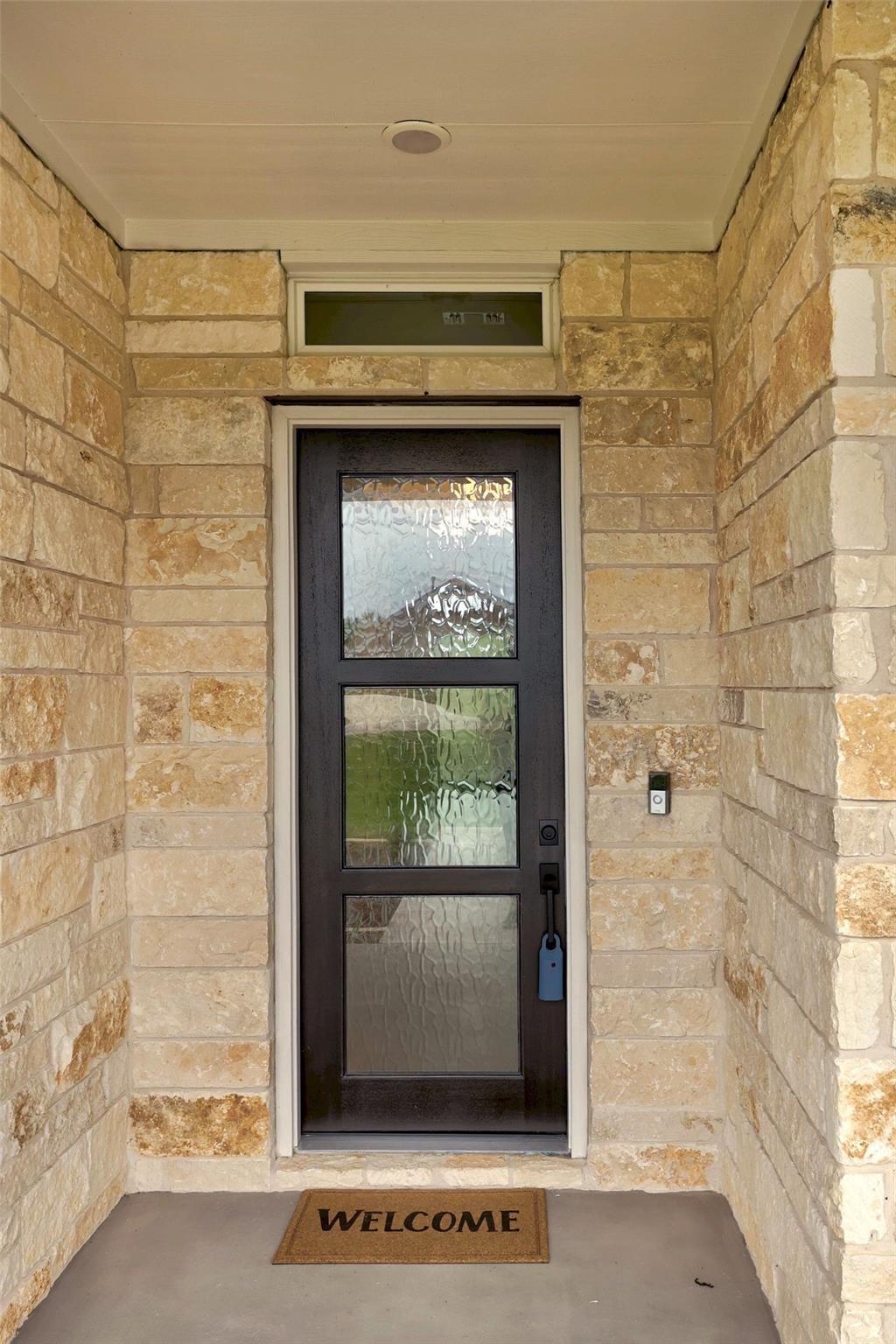 127 Red Tail Hawk Ln, Cedar Creek, TX 78612