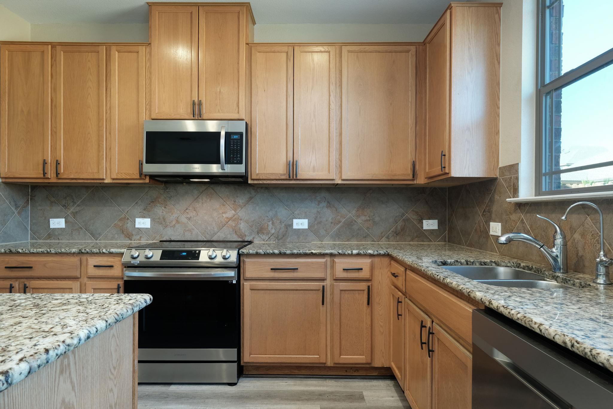 1244 Yellow Iris Rd, Leander, TX 78641