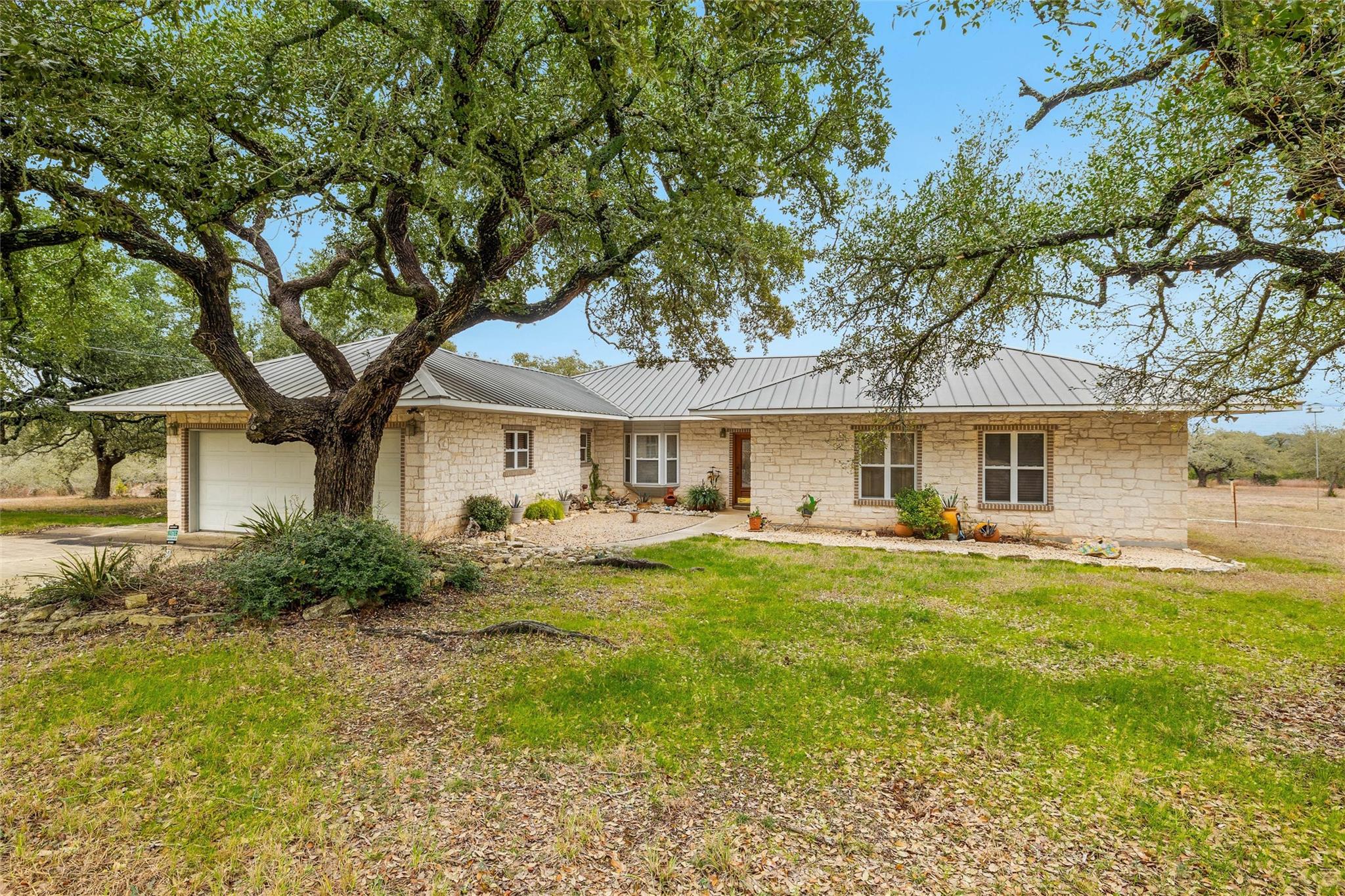 1800 E 290 Highway, Dripping Springs, TX 78620