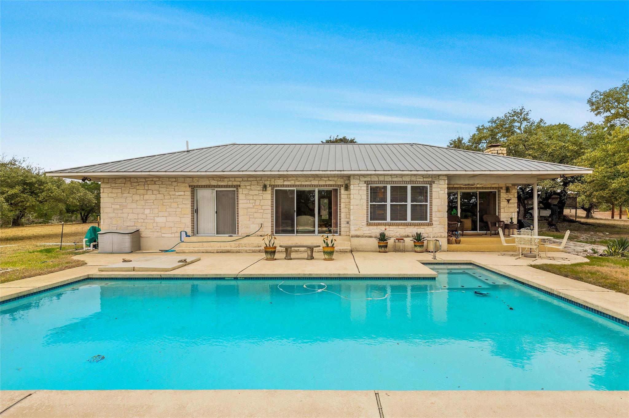 1800 E 290 Highway, Dripping Springs, TX 78620