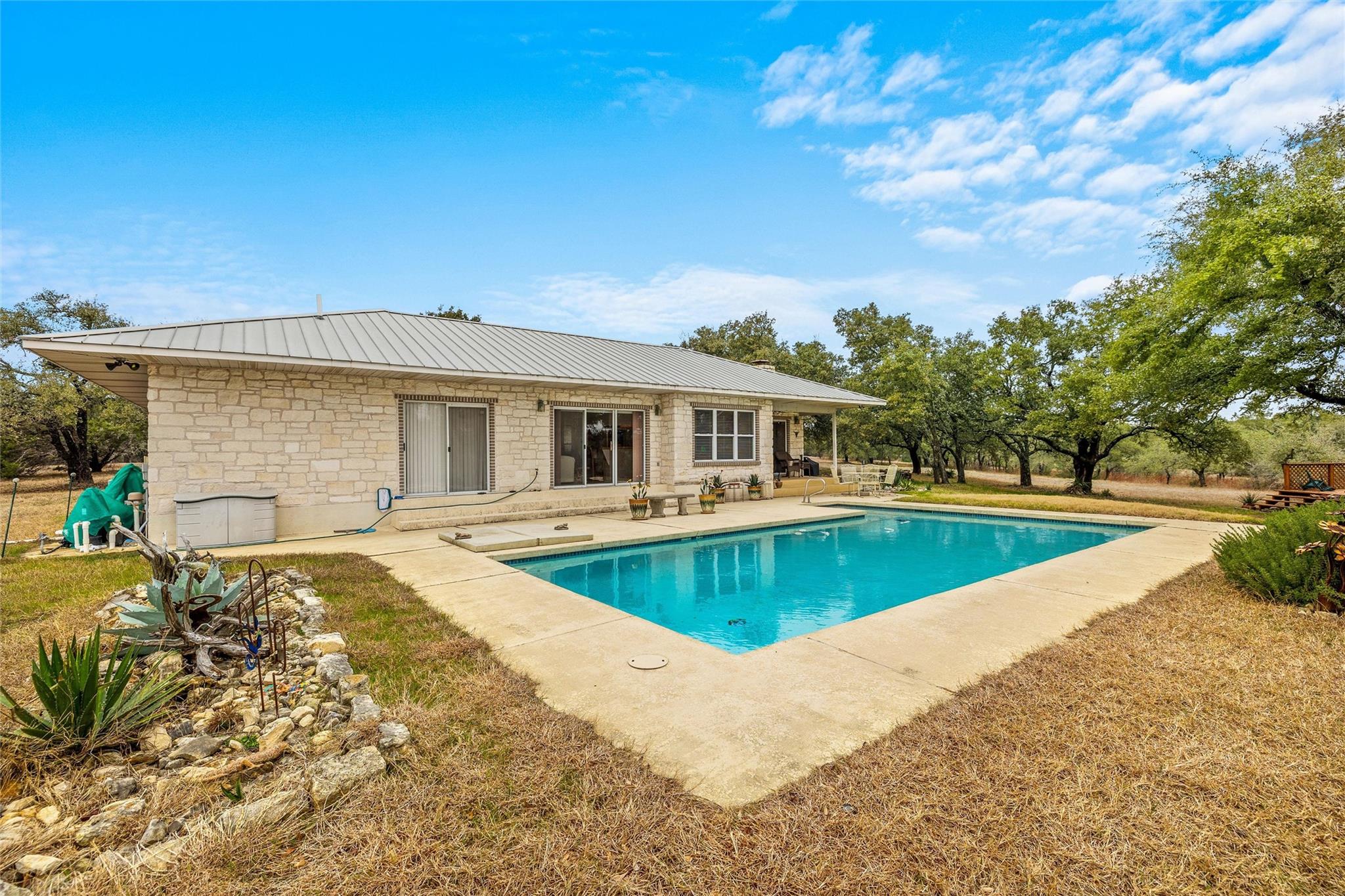 1800 E 290 Highway, Dripping Springs, TX 78620