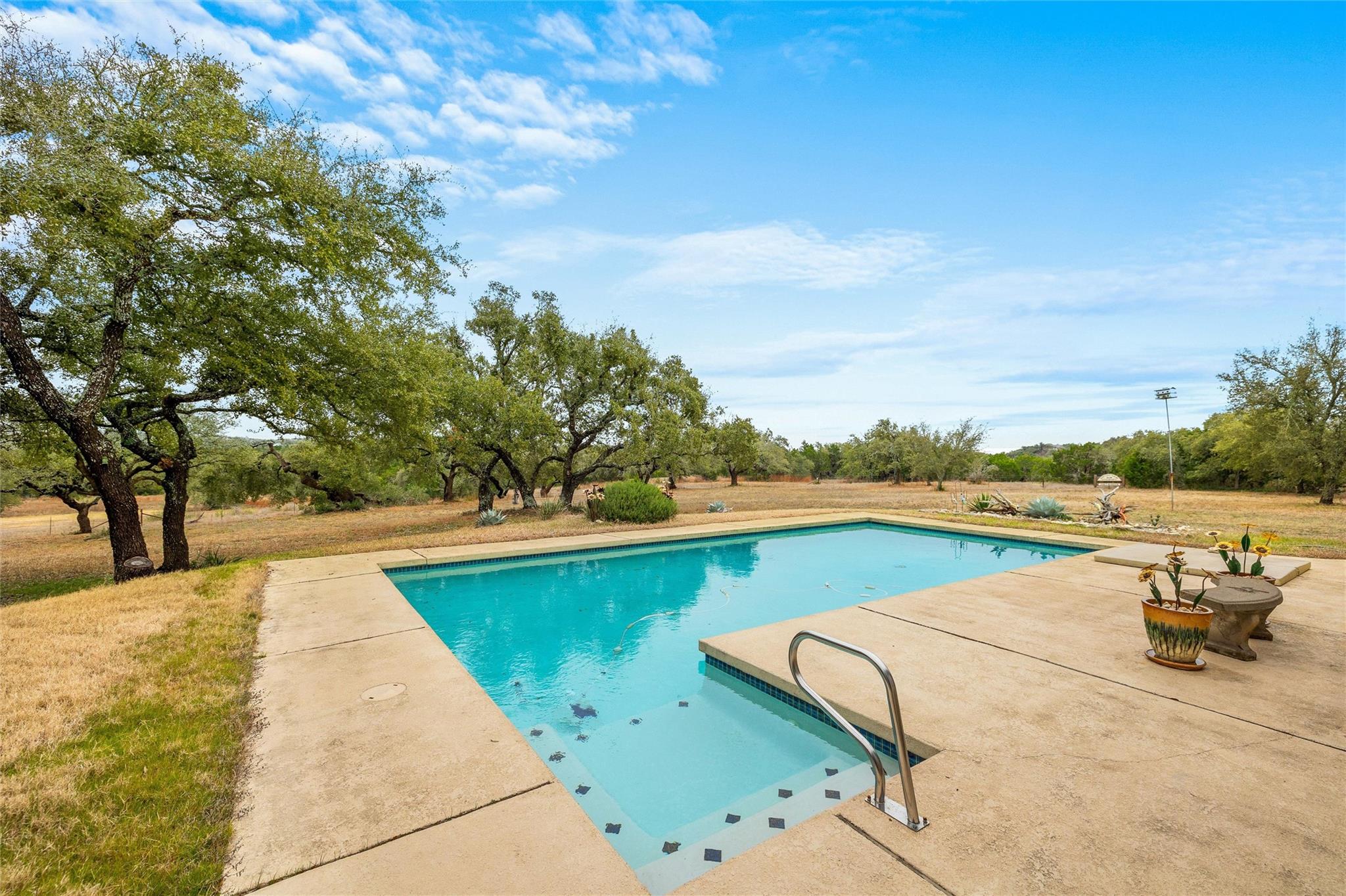 1800 E 290 Highway, Dripping Springs, TX 78620