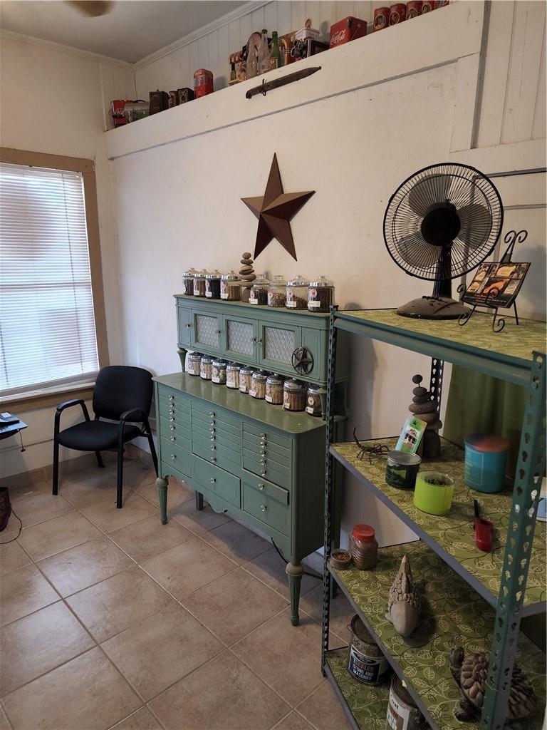 1951 South Magnolia, Luling, TX 78648