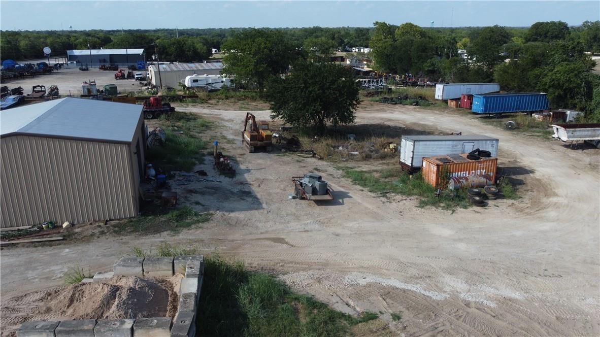 1951 South Magnolia, Luling, TX 78648