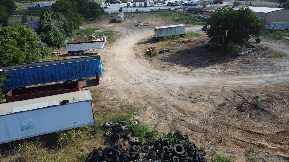 1951 South Magnolia, Luling, TX 78648