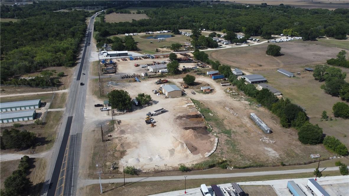 1951 South Magnolia, Luling, TX 78648