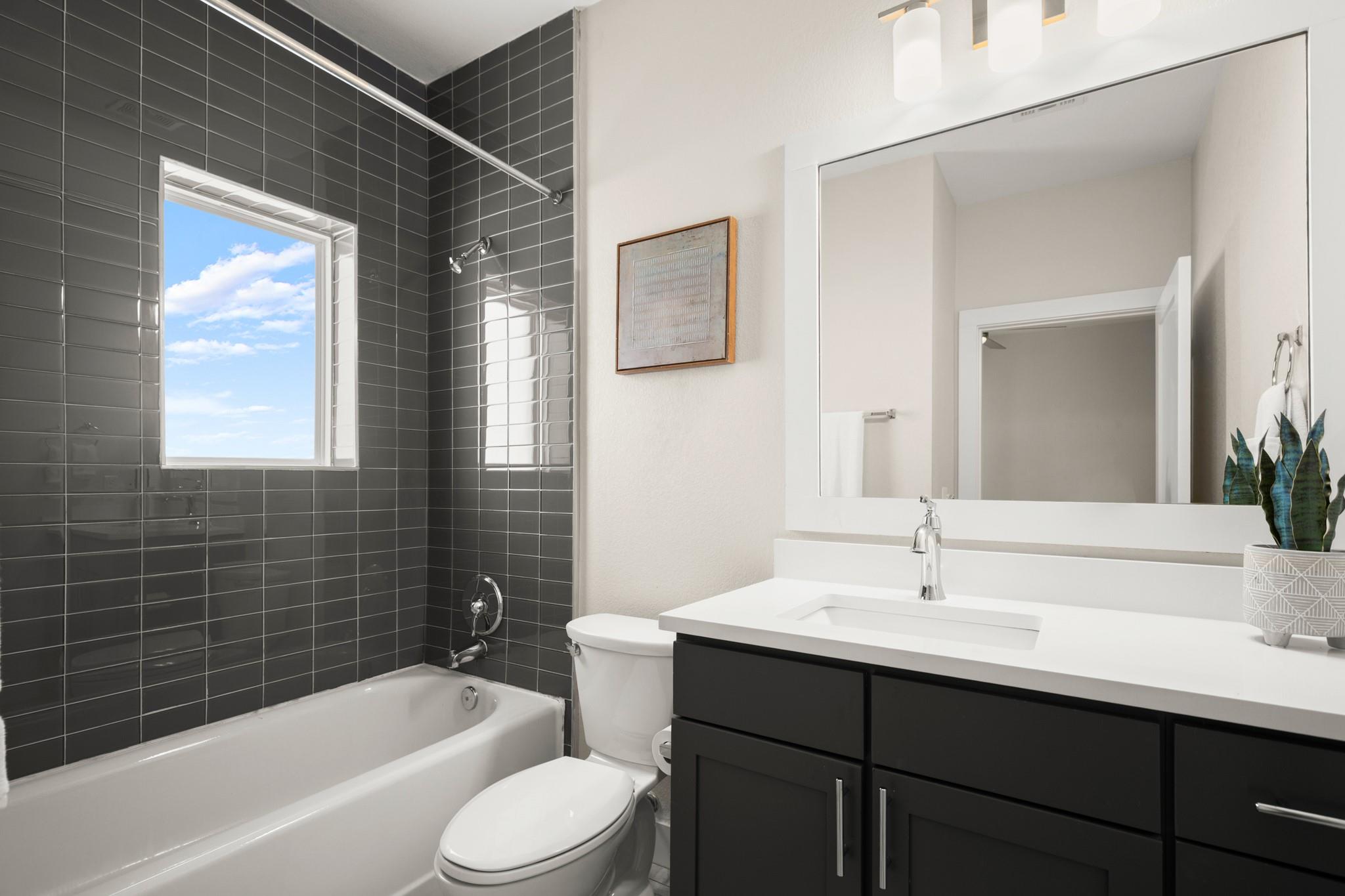 2827 Manor Rd # 3105, Austin, TX 78722