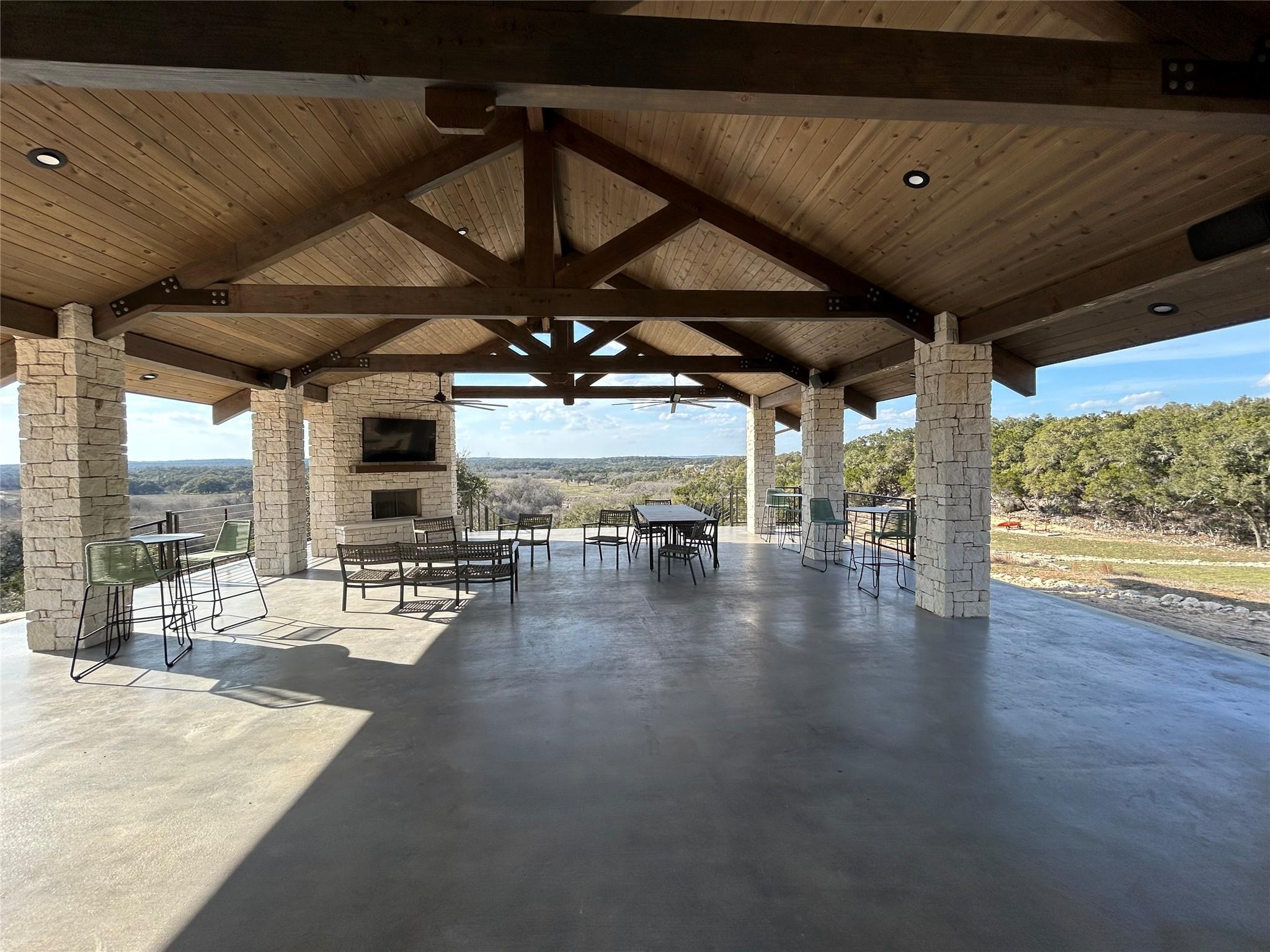 1007 Pristine Trl, Canyon Lake, TX 78133