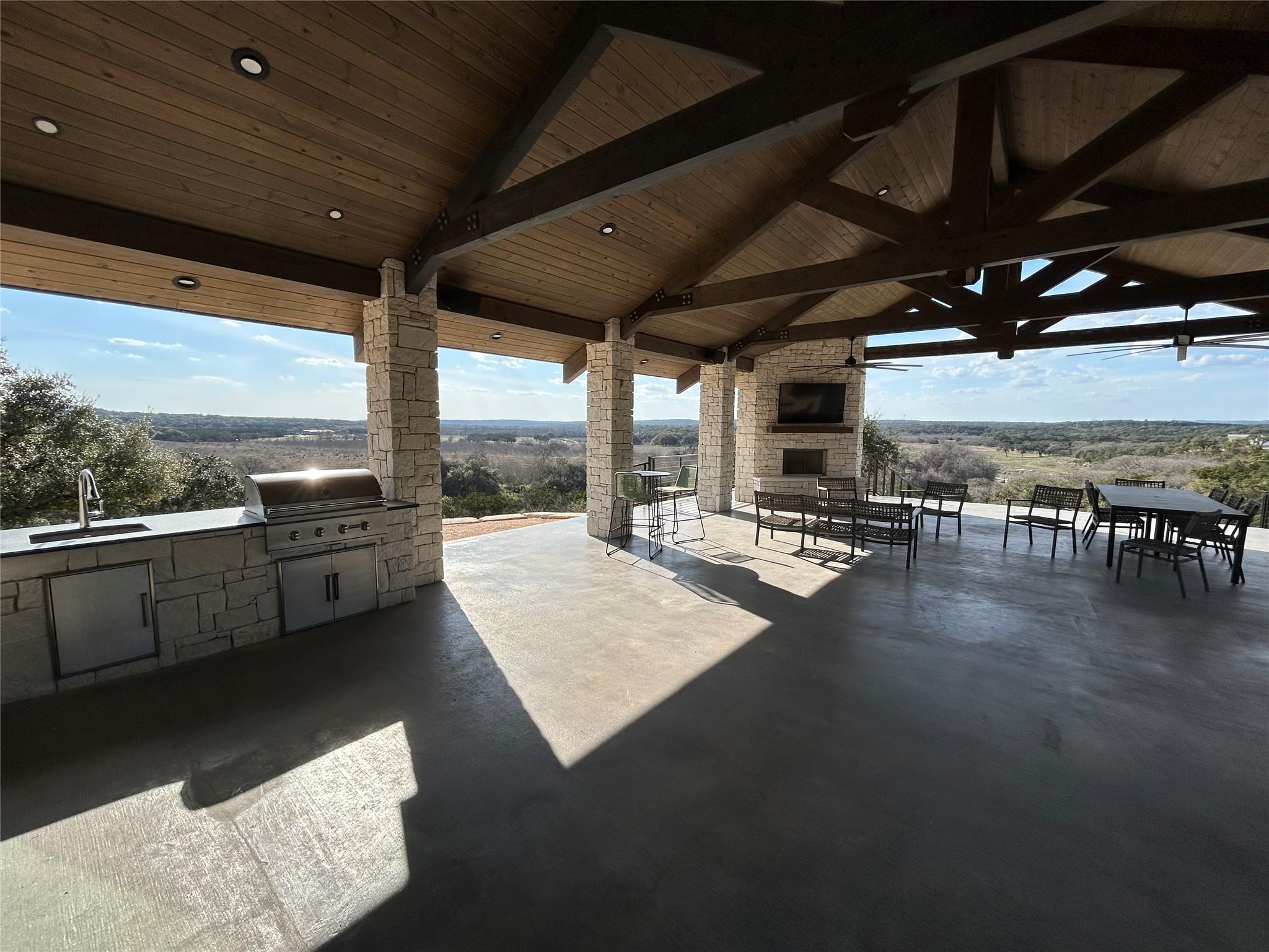 1007 Pristine Trl, Canyon Lake, TX 78133