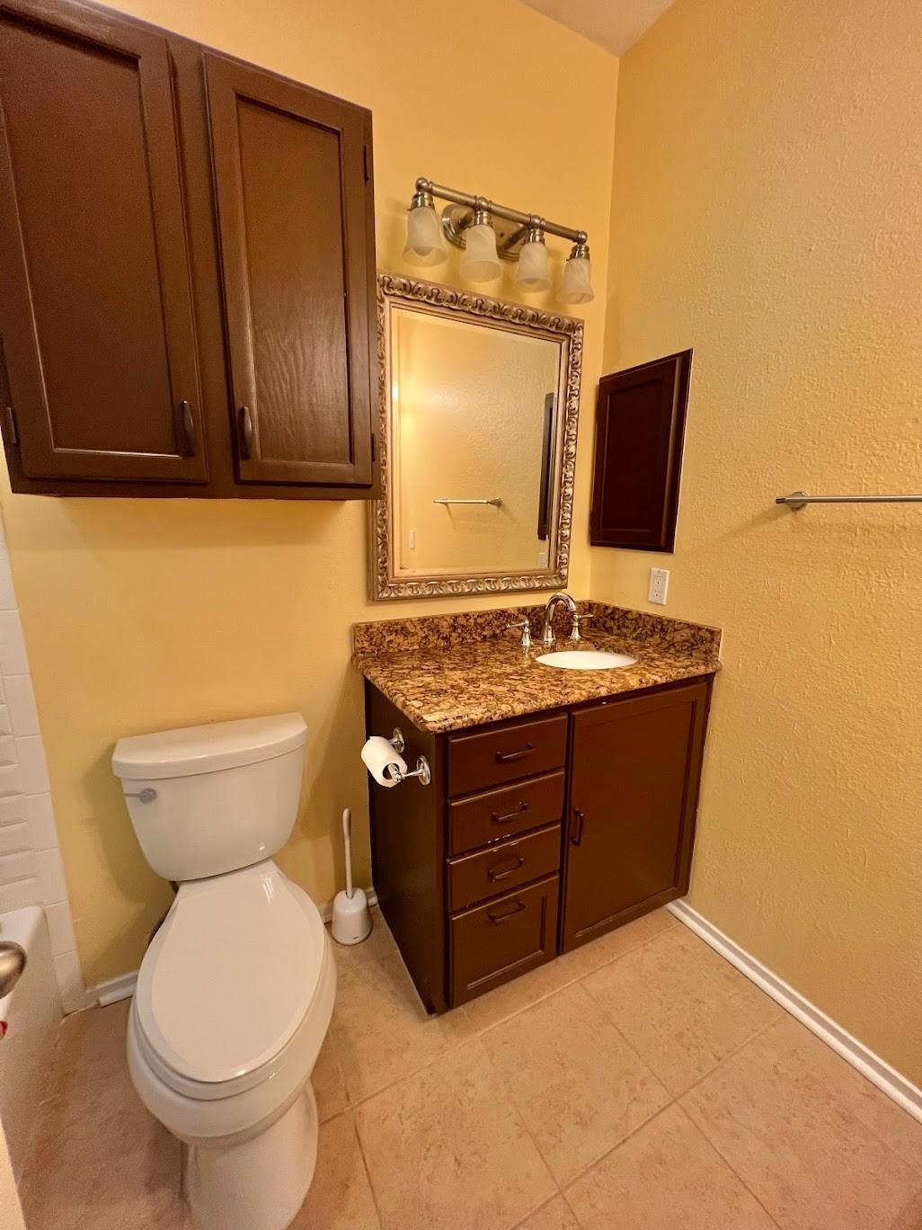 908 Poplar St # 207, Austin, TX 78705