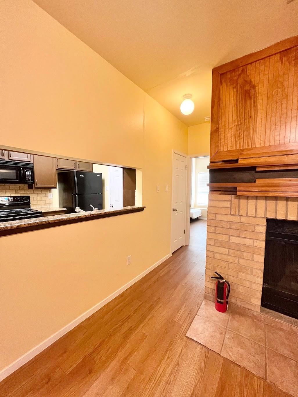 908 Poplar St # 207, Austin, TX 78705