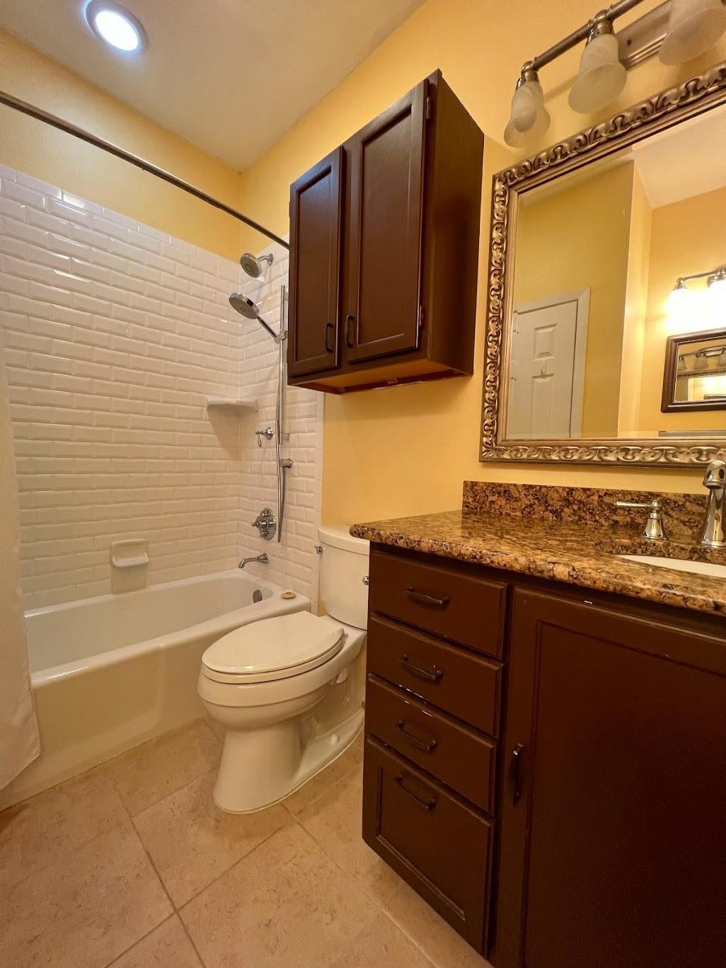 908 Poplar St # 207, Austin, TX 78705