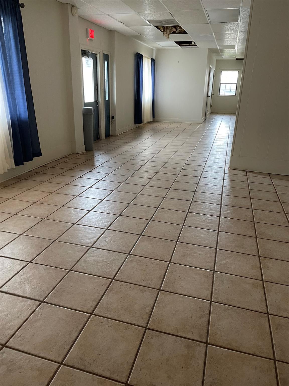 202 NE 2nd St, Smithville, TX 78957