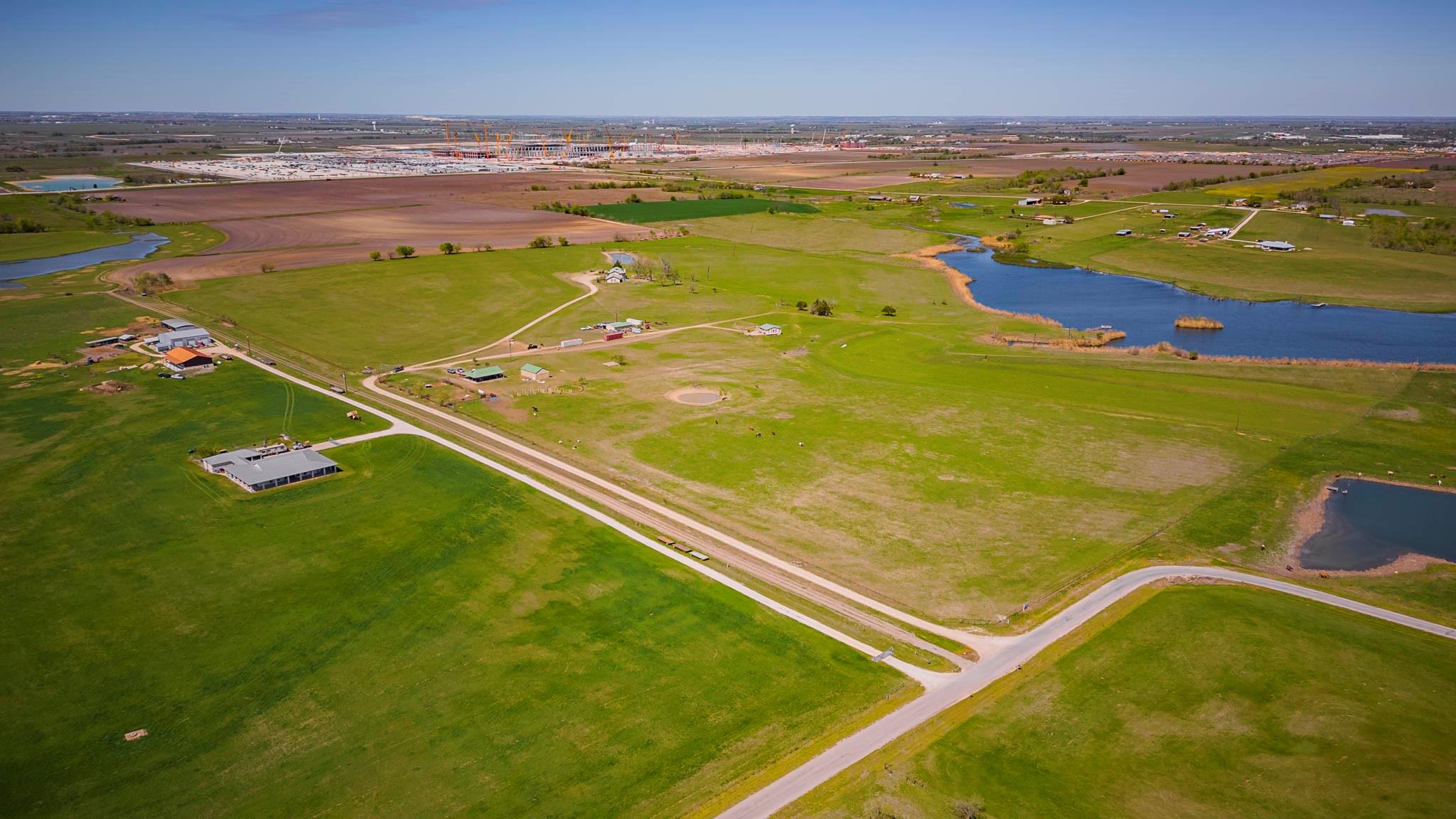 1150 County Road 405, Taylor, TX 76574