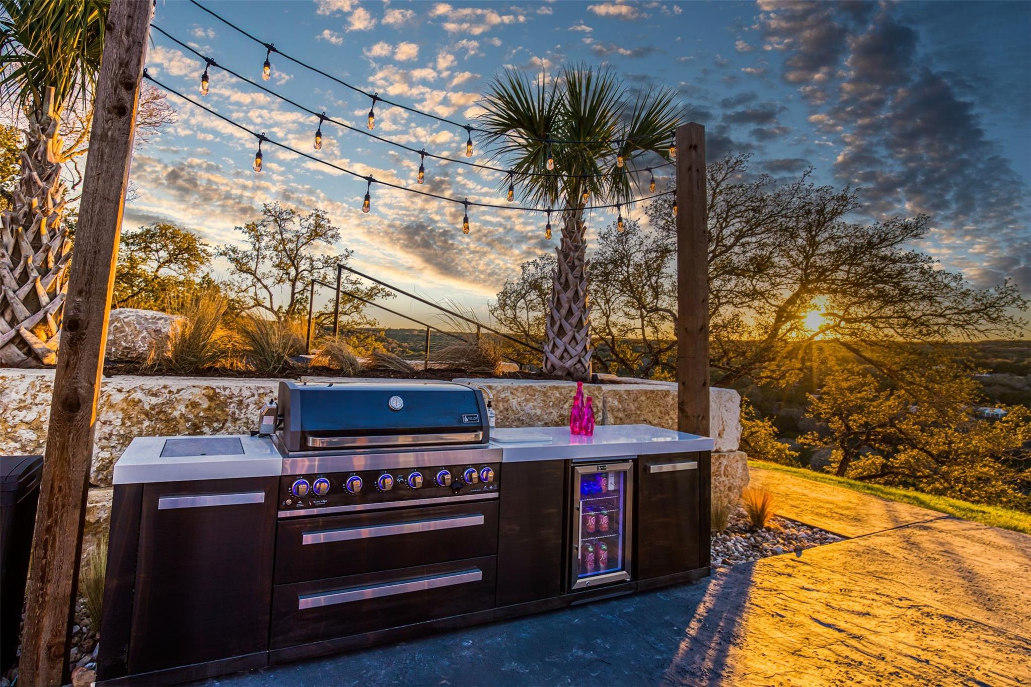 118 Spring Cv, Dripping Springs, TX 78620