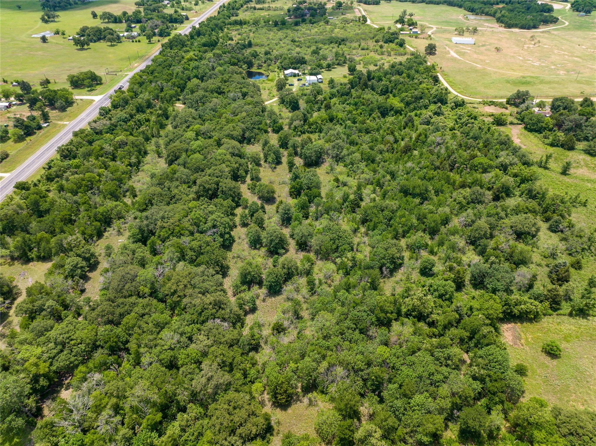 6507 N Us Highway 77 Rd, Rockdale, TX 76567