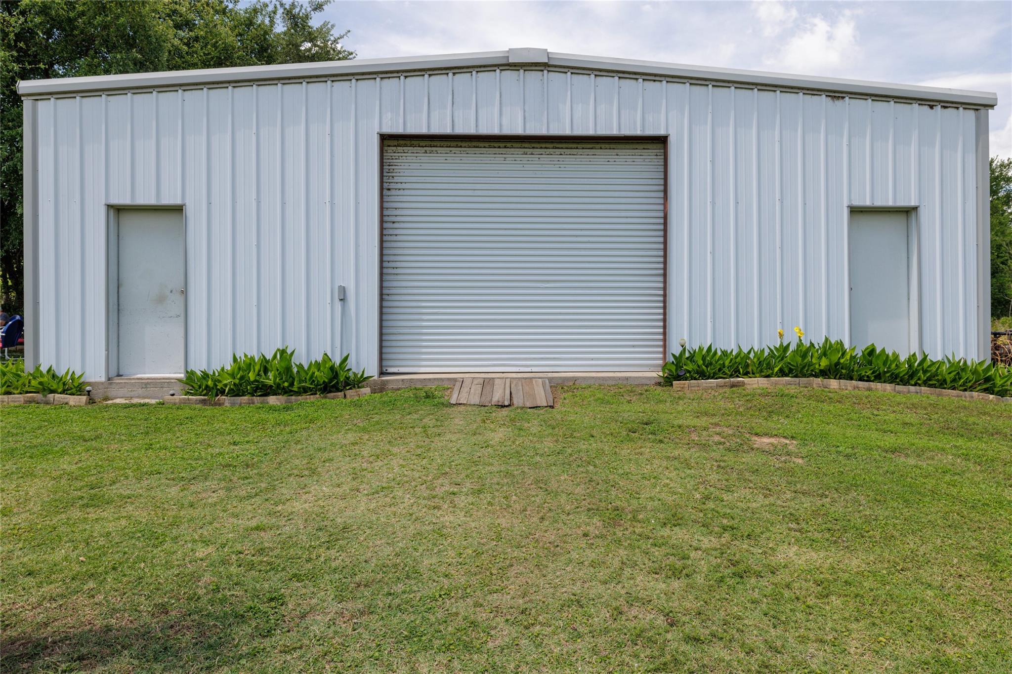 6507 N Us Highway 77 Rd, Rockdale, TX 76567