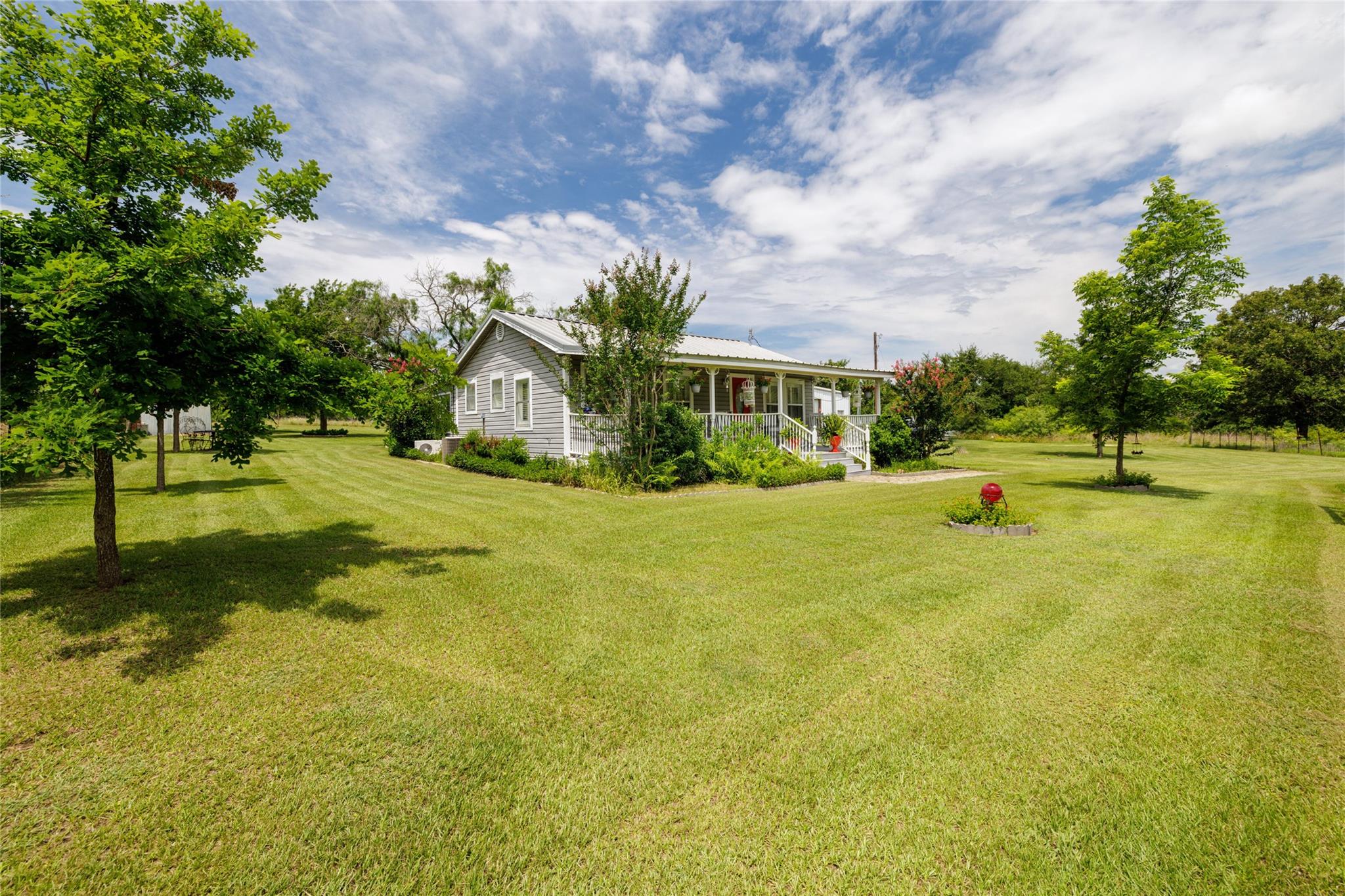 6507 N Us Highway 77 Rd, Rockdale, TX 76567