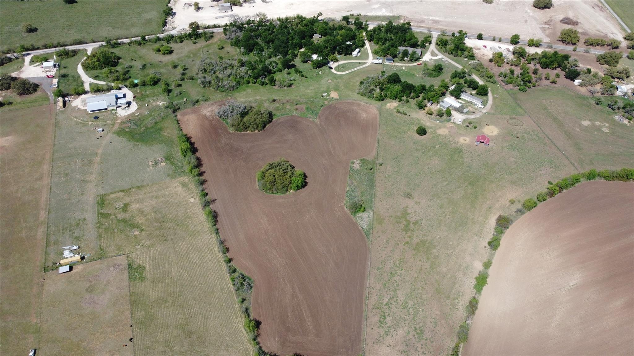 240 County Road 344, Jarrell, TX 76537