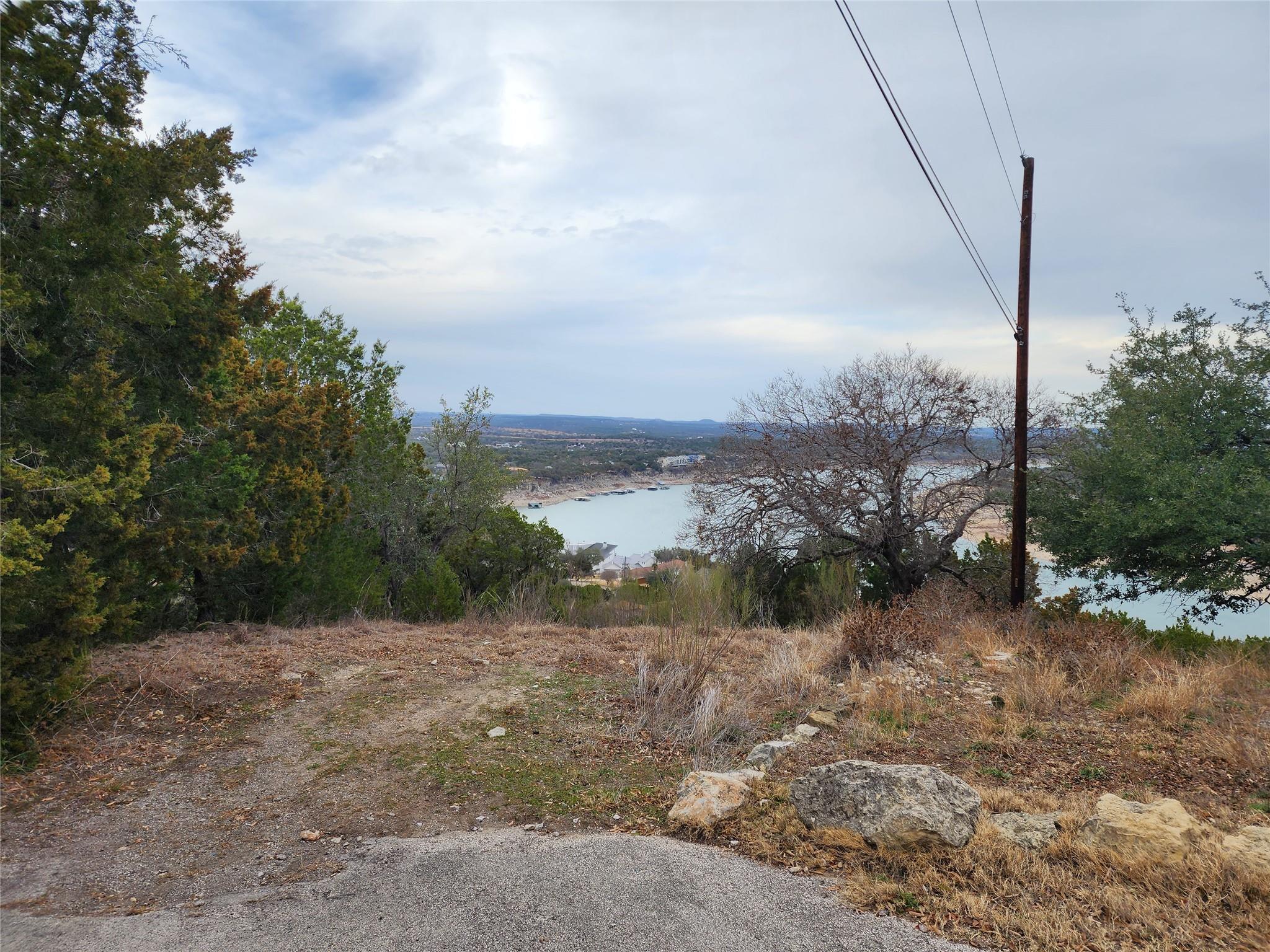 506 Ronay Dr N, Spicewood, TX 78669