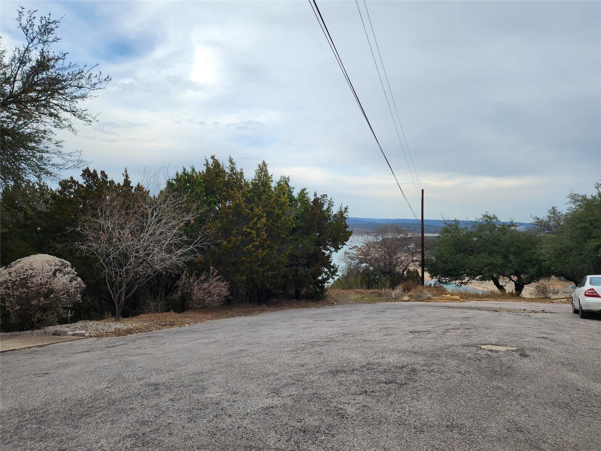 506 Ronay Dr N, Spicewood, TX 78669