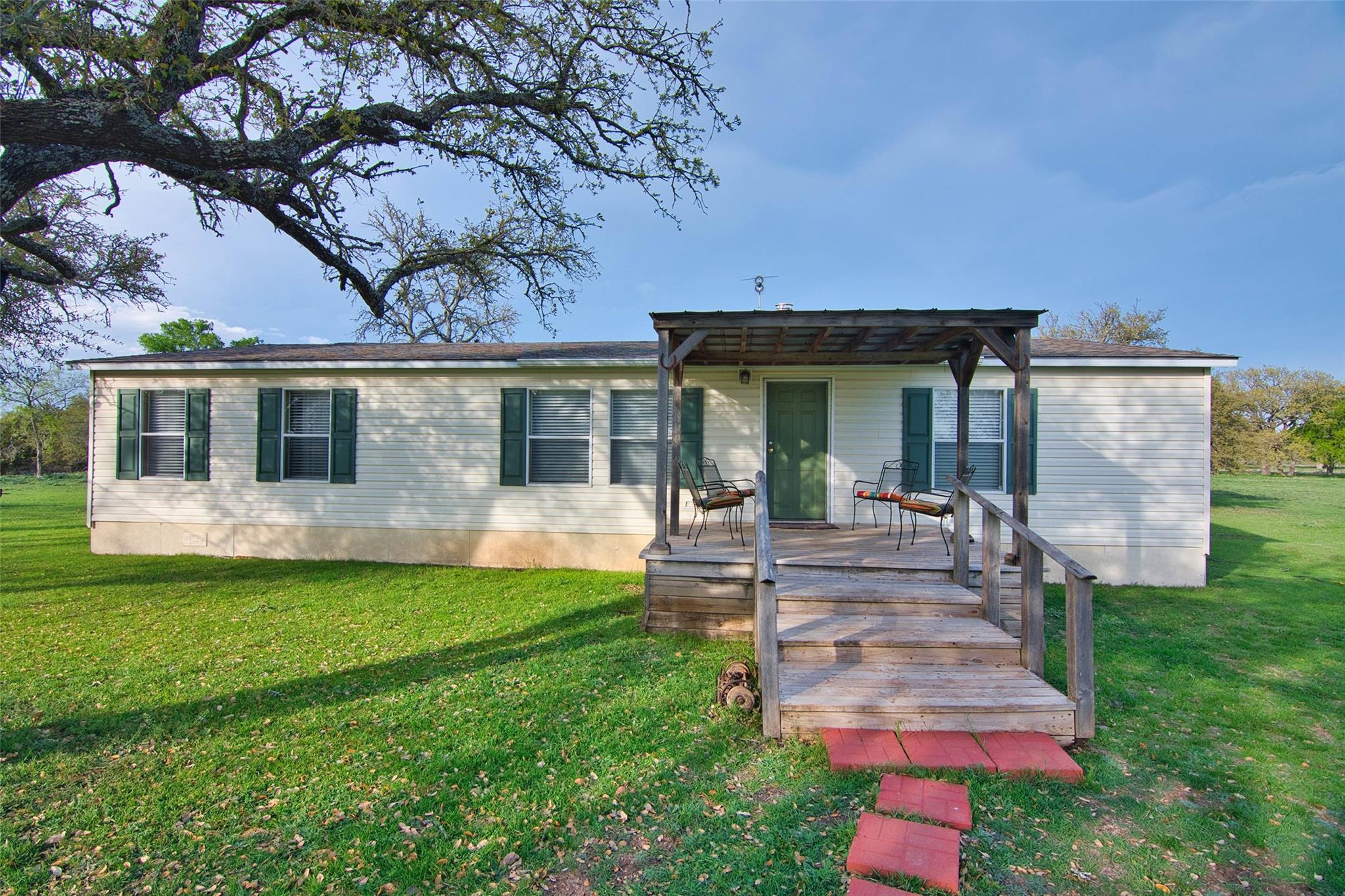 2350 CR 228, Florence, TX 76527