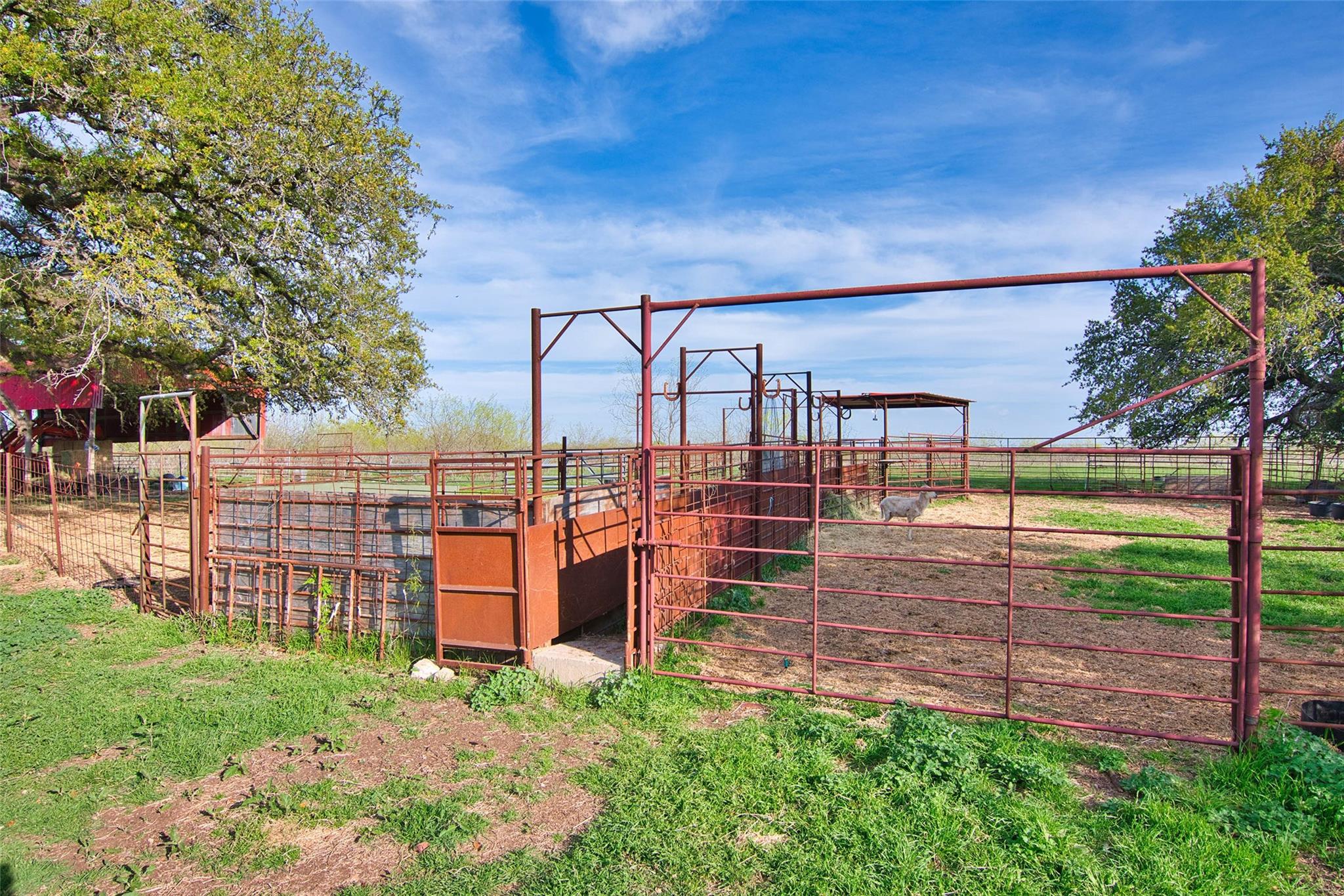 2350 CR 228, Florence, TX 76527