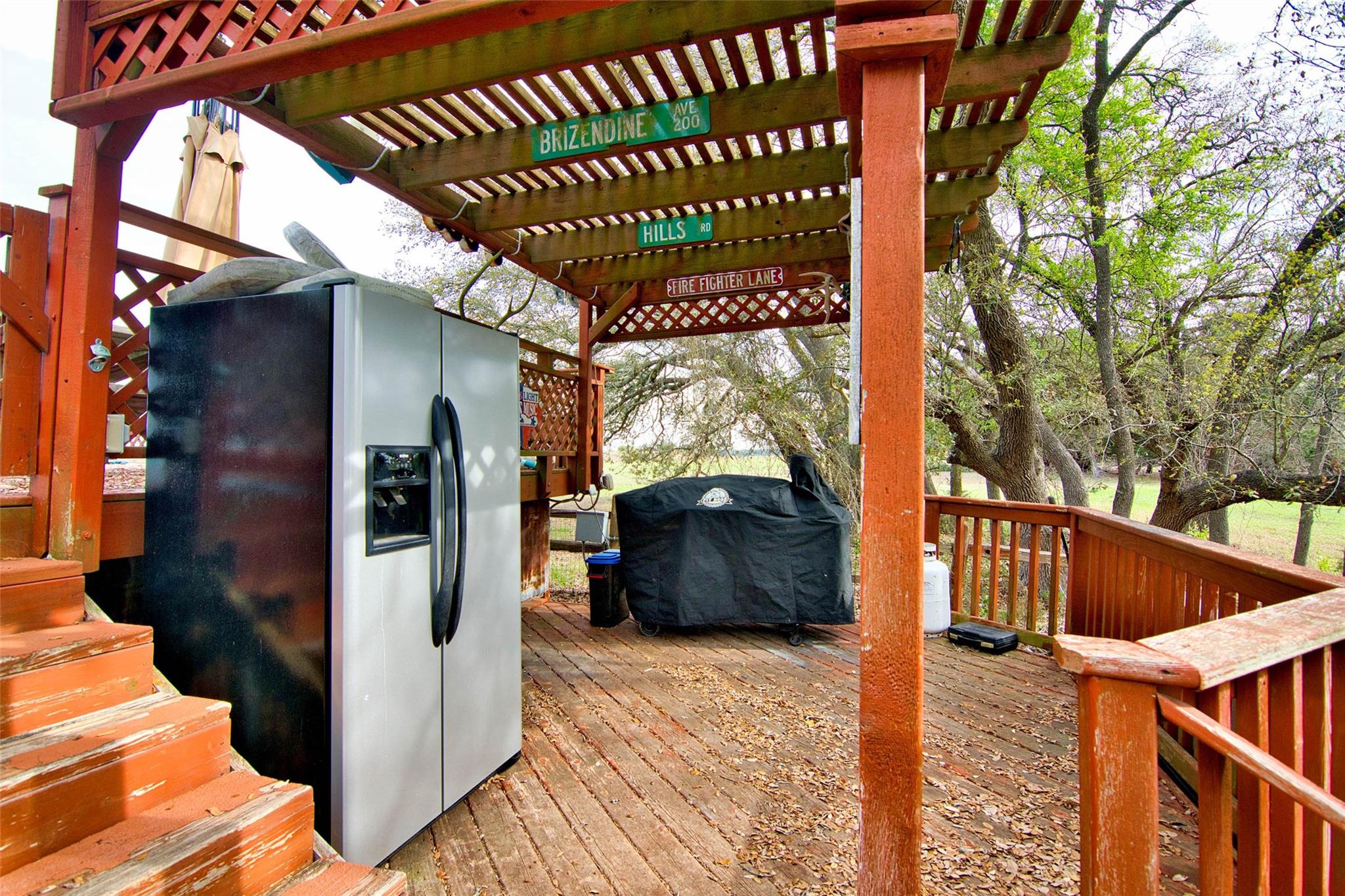 2010 CR 228, Florence, TX 76527