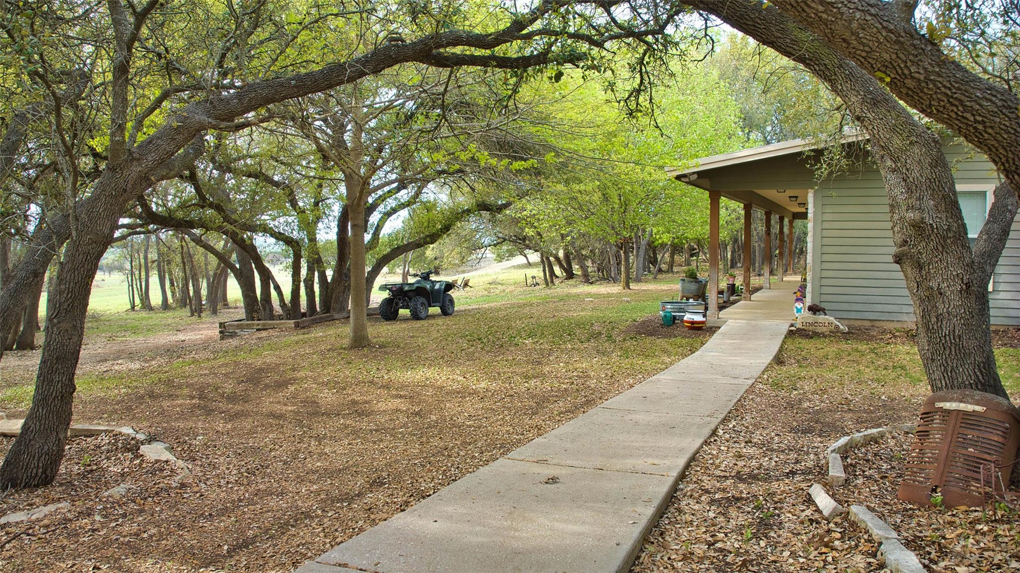 2010 CR 228, Florence, TX 76527