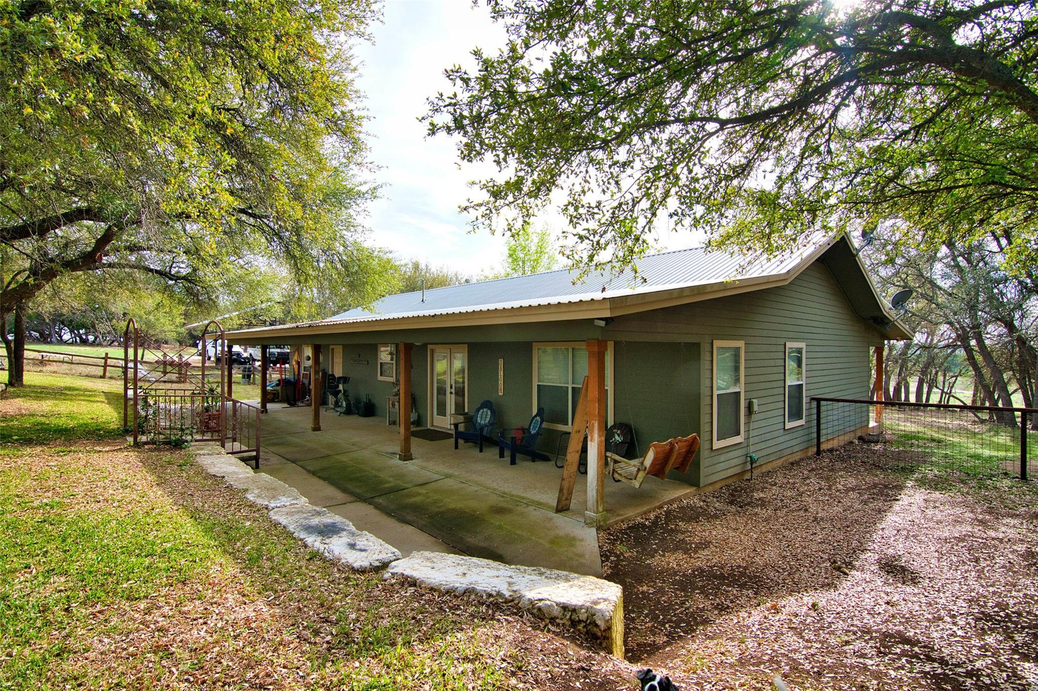 2010 CR 228, Florence, TX 76527