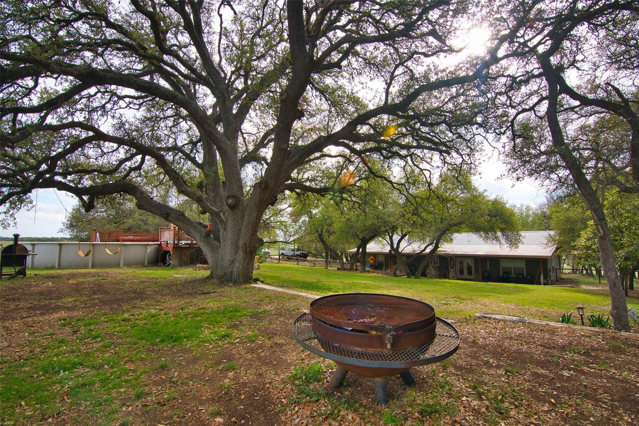 2010 CR 228, Florence, TX 76527