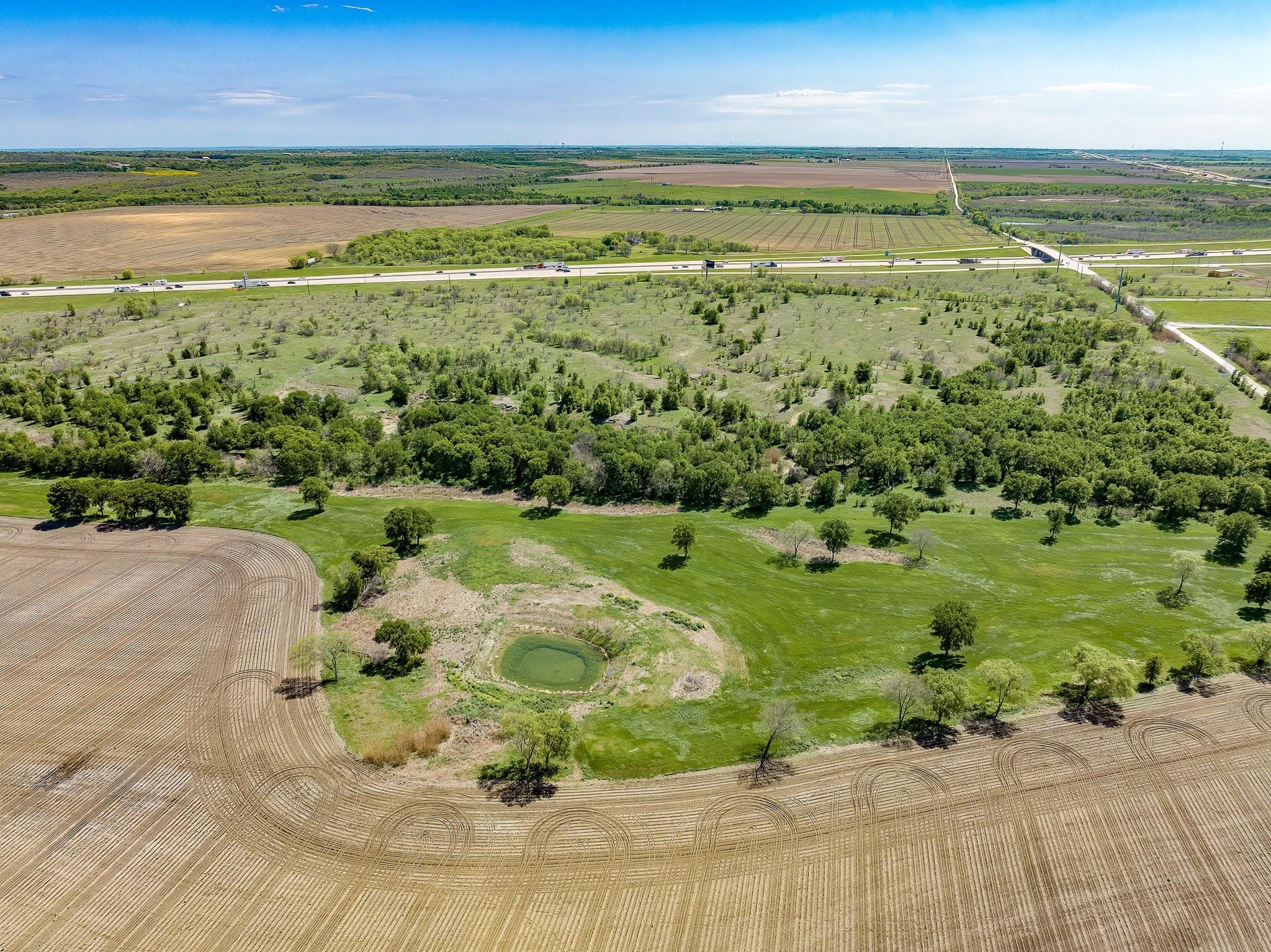 I-35 Hcr 3100, I-35 Freeway, Hillsboro, TX 76645