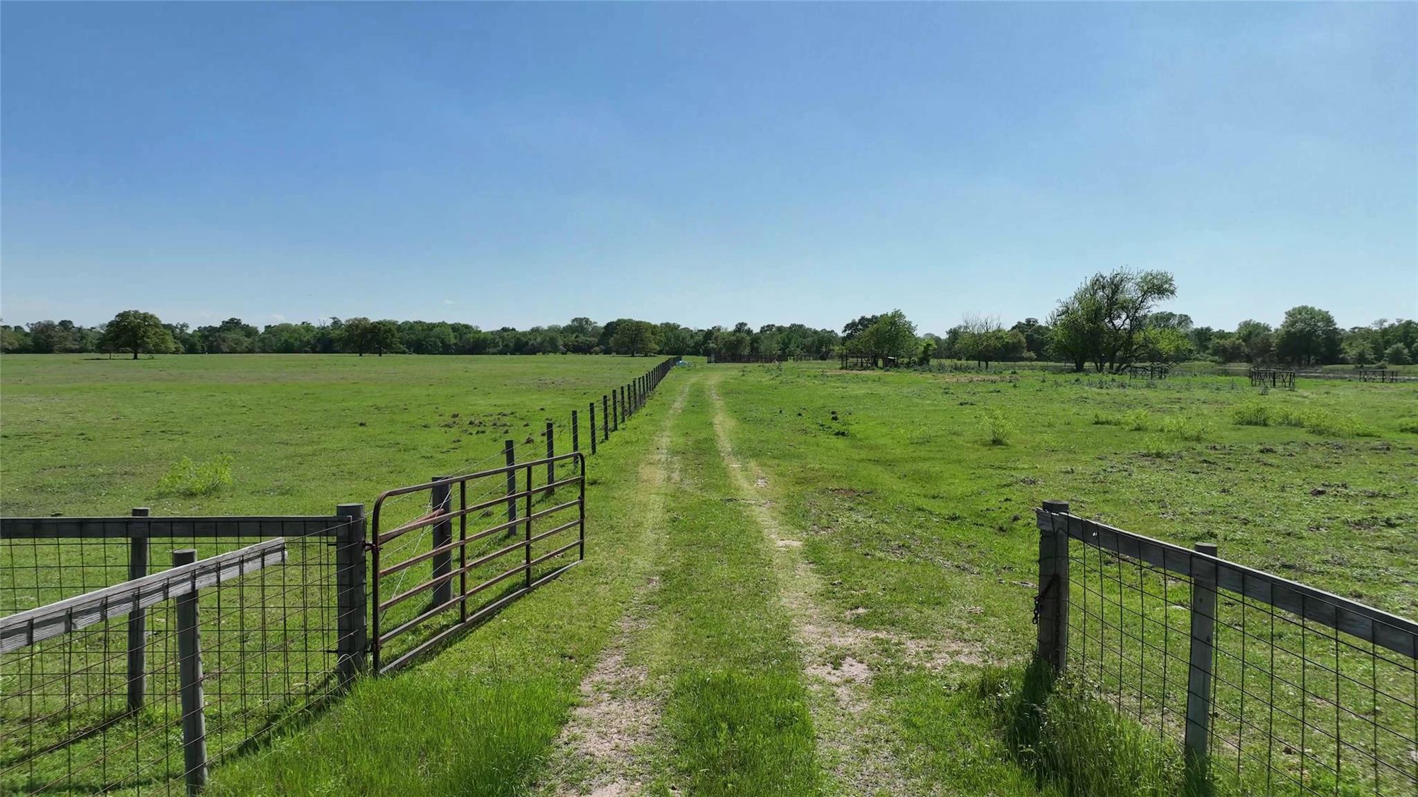 00 County Road 119, Ledbetter, TX 78946