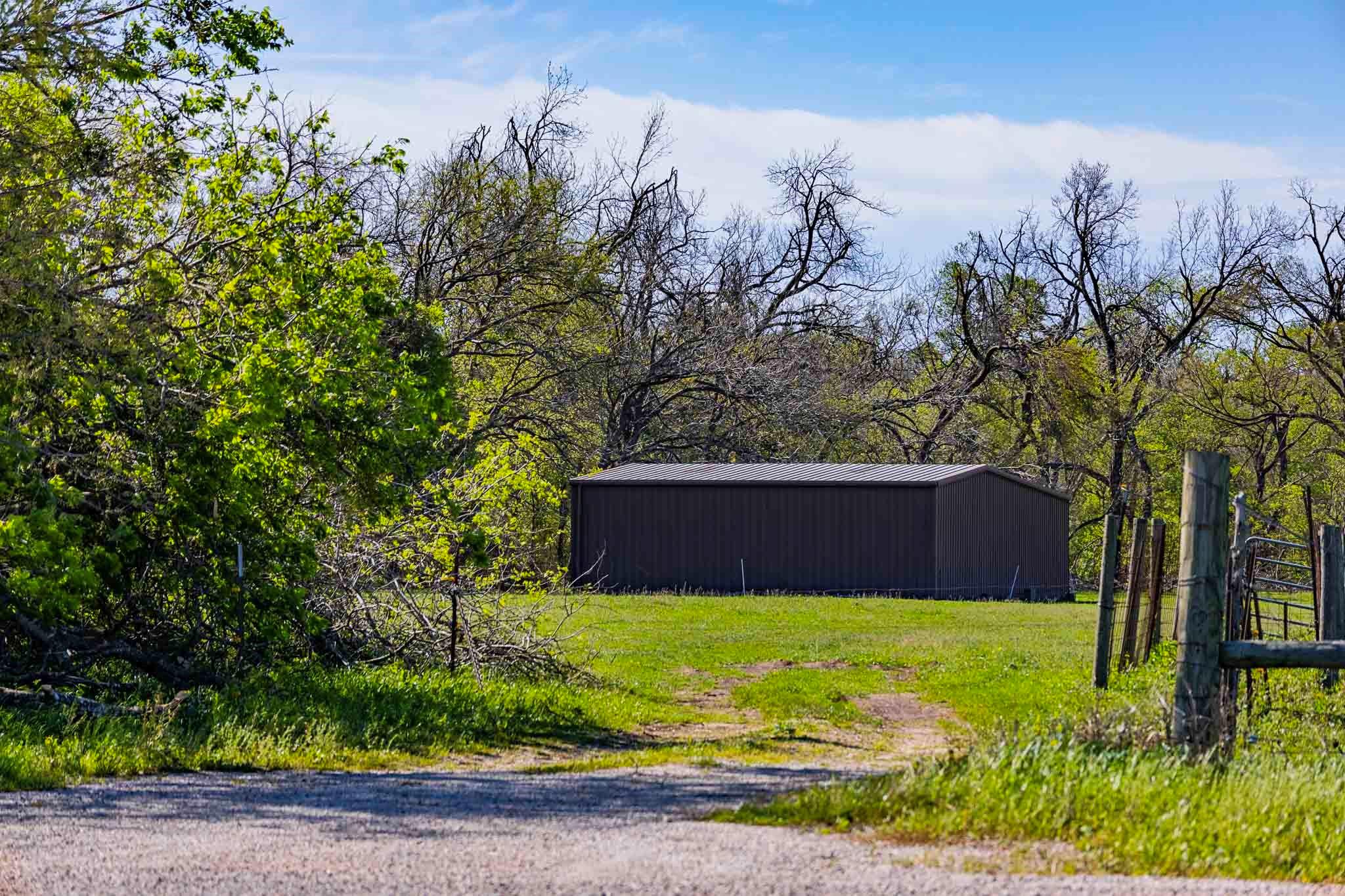 15500 Fm 1660 # South, Taylor, TX 76574