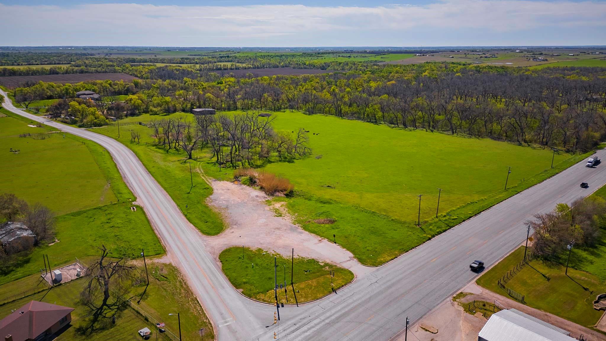 15500 Fm 1660 # South, Taylor, TX 76574