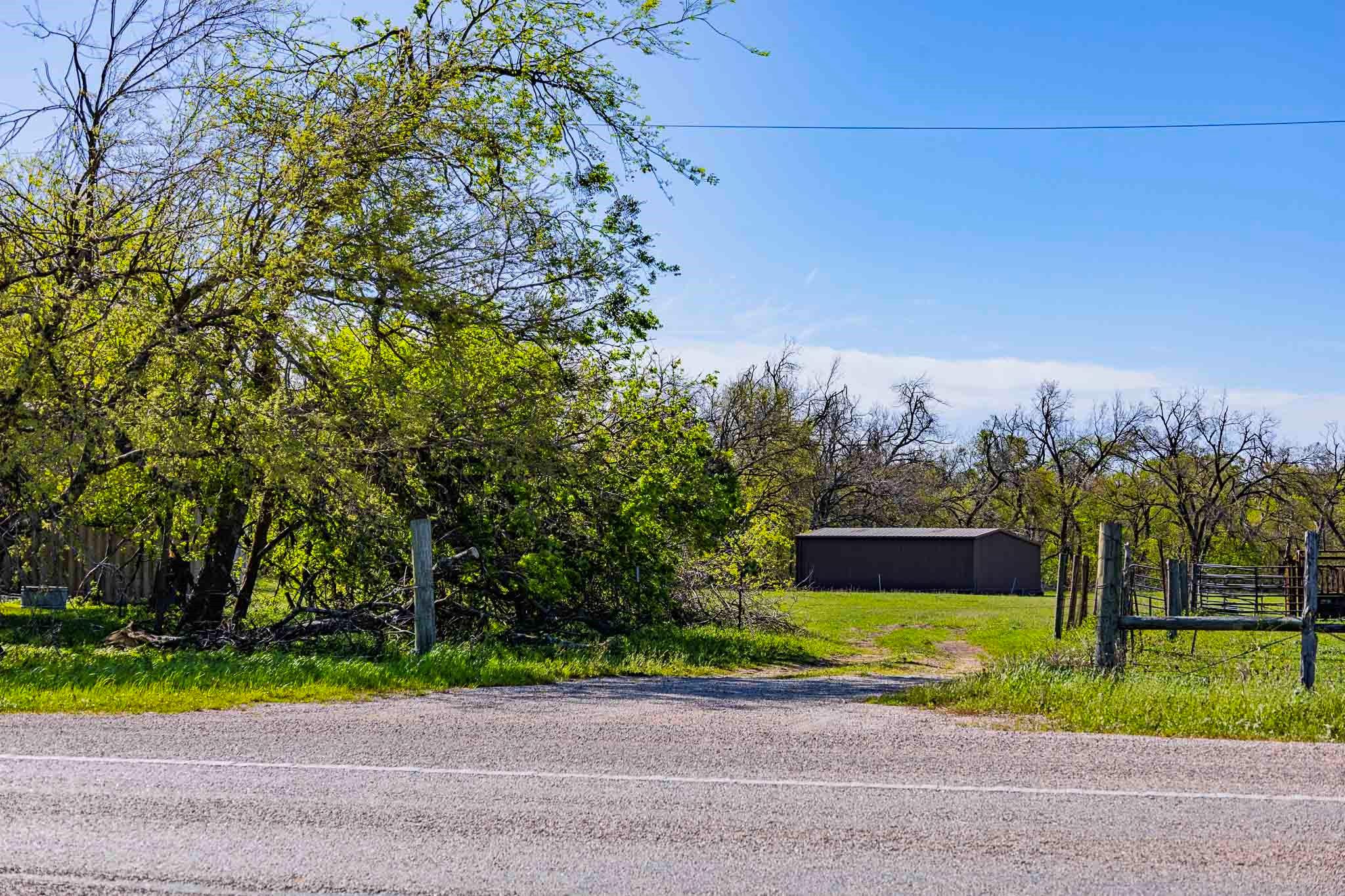 15500 Fm 1660 # South, Taylor, TX 76574