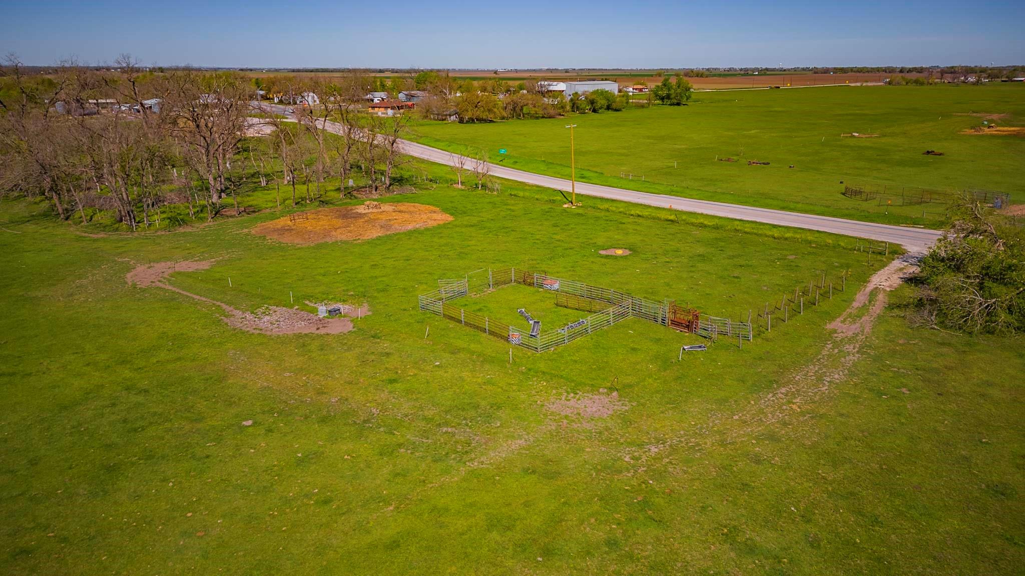 15500 Fm 1660 # South, Taylor, TX 76574