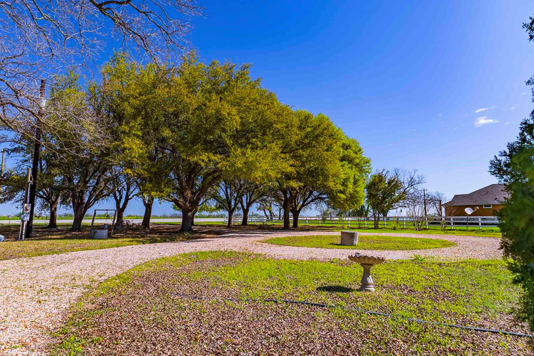 15500 Fm 1660 # South, Taylor, TX 76574