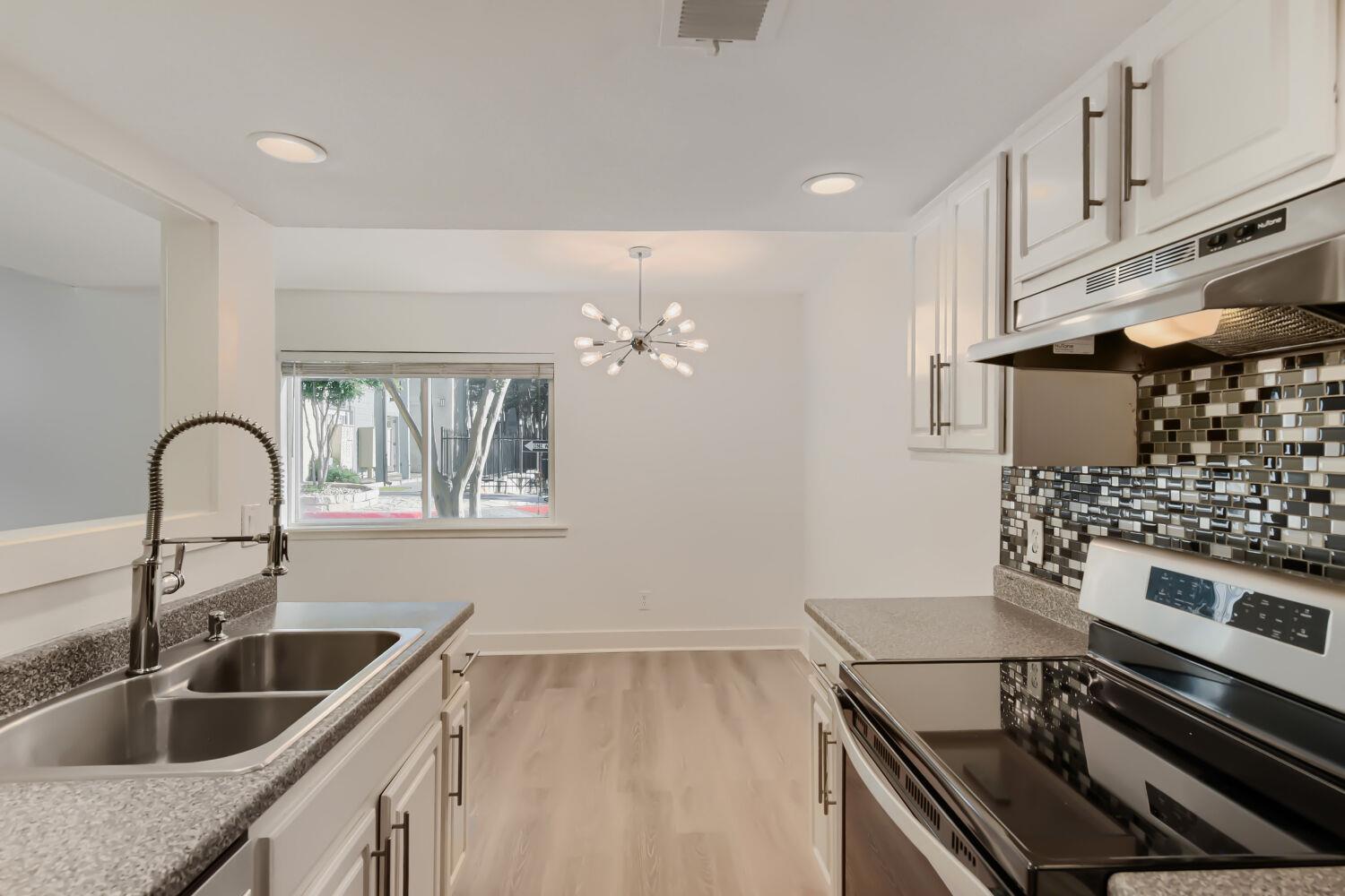 2124 Burton Dr # 174, Austin, TX 78741