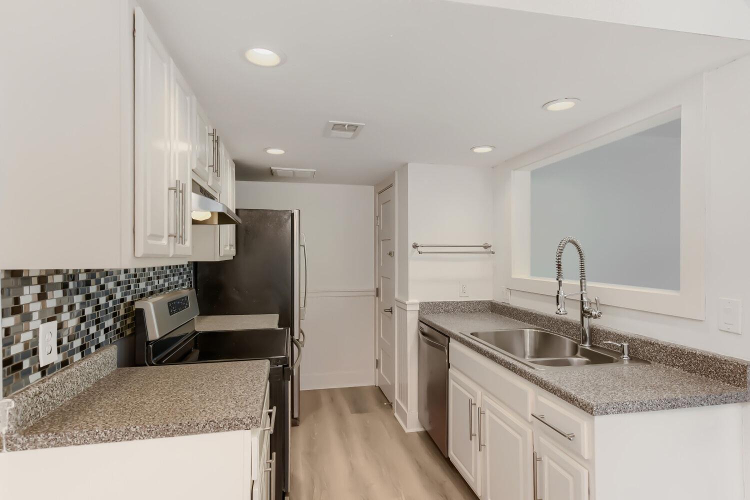 2124 Burton Dr # 174, Austin, TX 78741