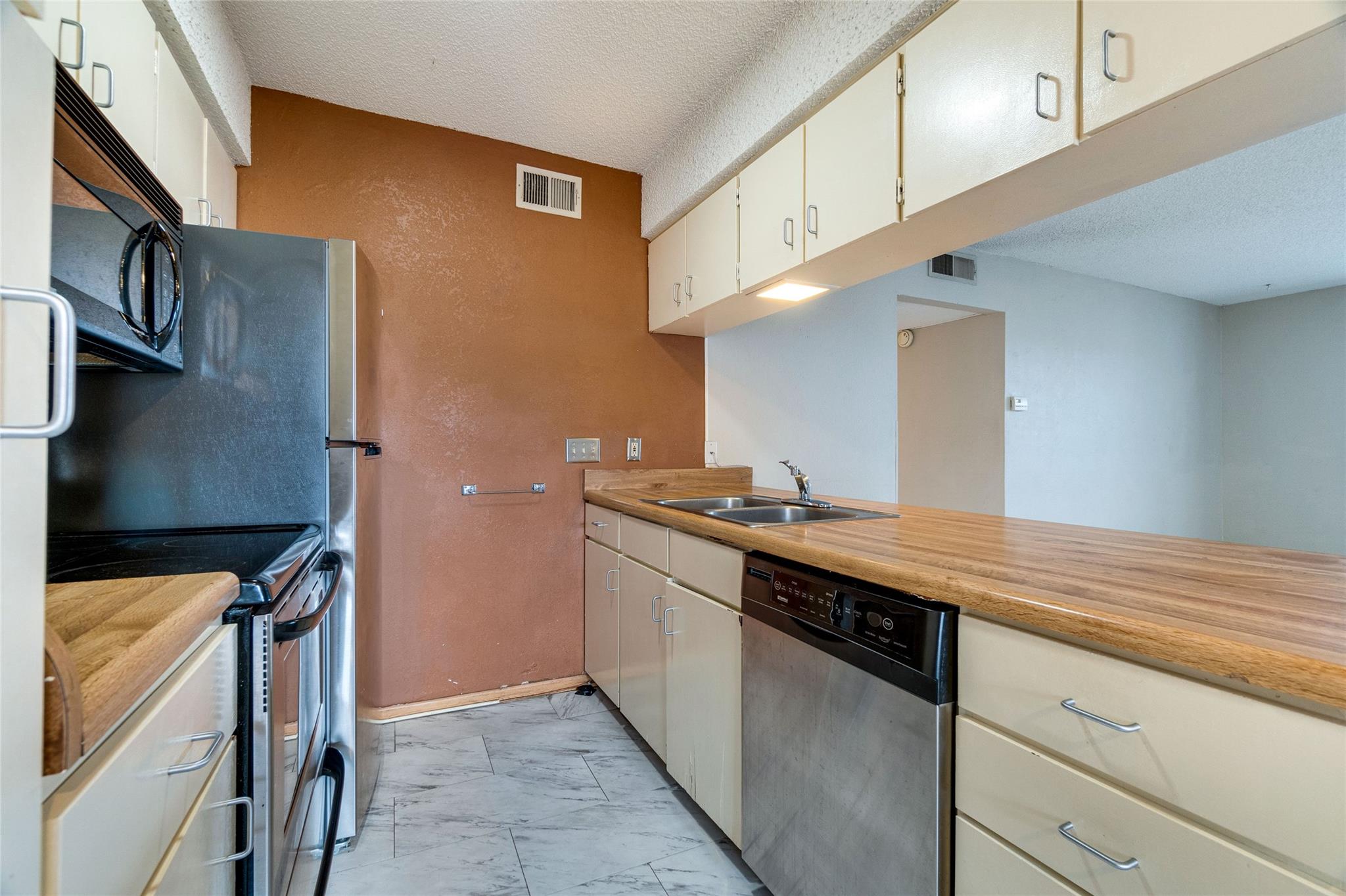 910 Duncan Ln # 48, Austin, TX 78705