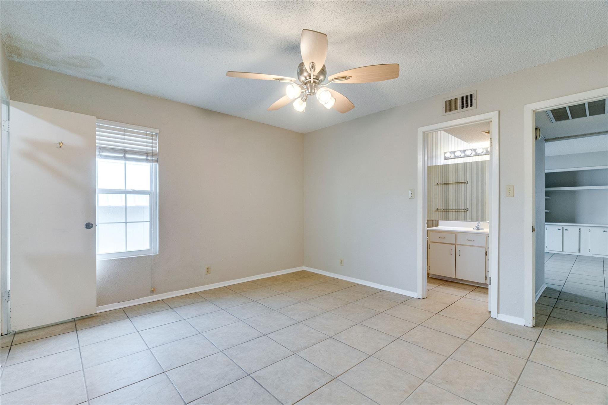 910 Duncan Ln # 48, Austin, TX 78705